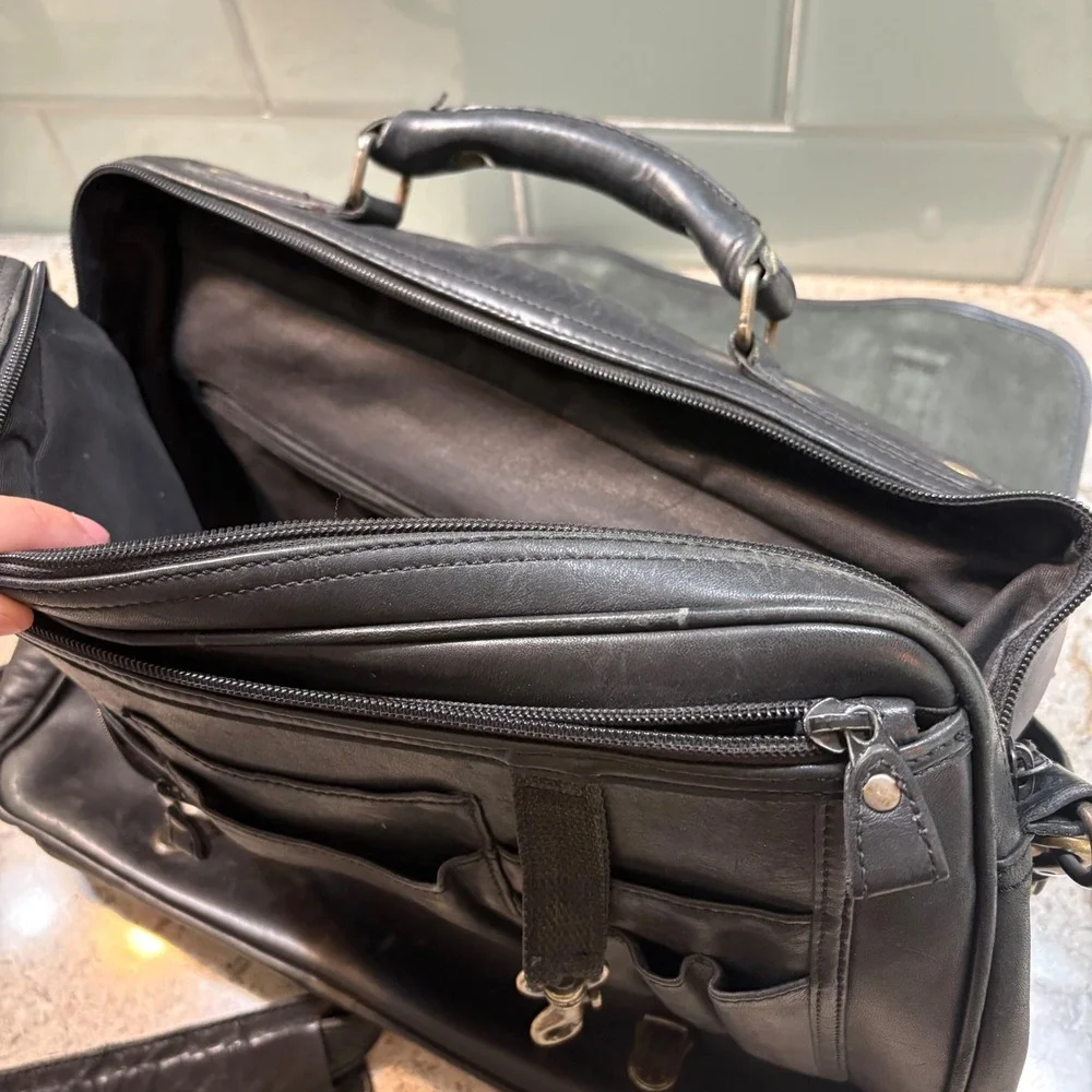 Vintage Eddie Bauer Black Leather Messenger Bag Briefcase Laptop Shoulder Bag